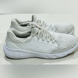 UNDER ARMOUR CHARGED VANTAGE shoes for women US size 11 / Men 9.5